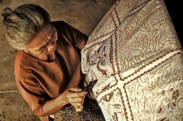Batik Kebanggaan Indonesia