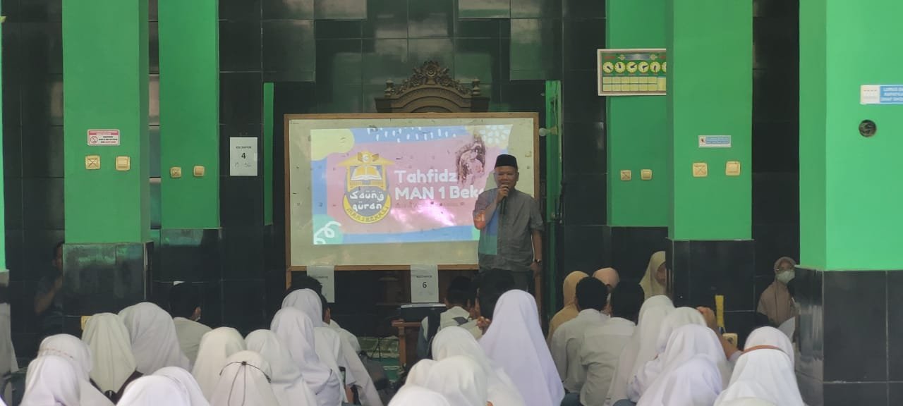 Terwujudnya generasi pencinta Al Qur'an, MAN 1 Bekasi wajibkan Ekskul Tahfidz Terwujudnya generasi pencinta Al Qur'an, MAN 1 Bekasi wajibkan Ekskul Tahfidz