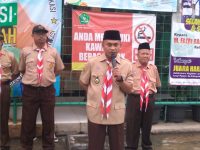 Kemenag Kab Bekasi H. Asnawi, S. Ag Melepas Peserta Kemah Harmoni