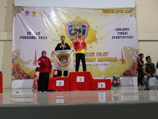 Mencetak Prestasi, Ekstrakurikuler Pencak silat MAN 1 Bekasi berhasil mengantongi tiga Medali.